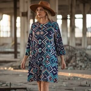 Everly geometric shift dress